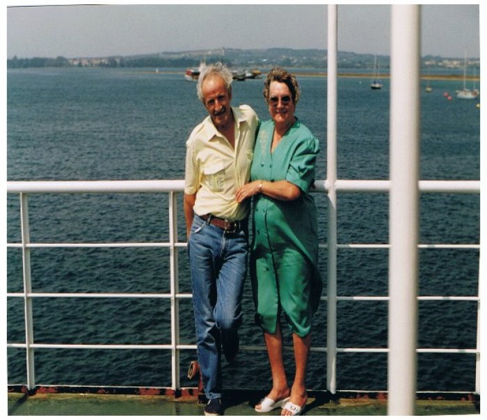 mima et papoum sur un ponton